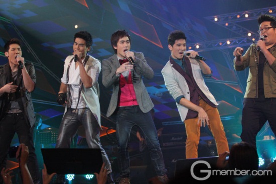 มันส์ครบรส! คอนเสิร์ตเปิดตัวเดอะสตาร์ 8