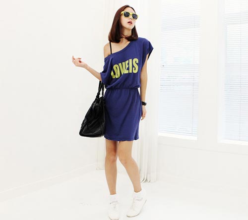 รองเท้าผ้าใบกับชุดเดรส... เข้ากันได้ เข้ากันดี รองเท้าผ้าใบกับชุดเดรส... เข้ากันได้ เข้ากันดี