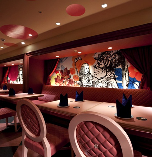 Alice in Wonderland ในเวอร์ชั่นร้านอาหาร