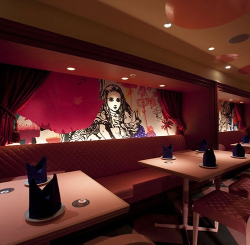 Alice in Wonderland ในเวอร์ชั่นร้านอาหาร