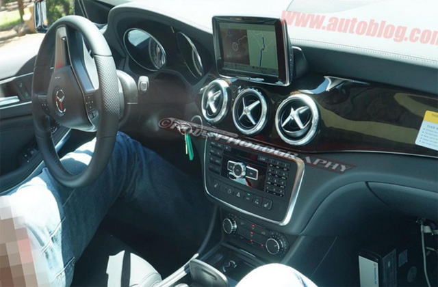Mercedes Benz GLA-Class Mercedes Benz GLA-Class