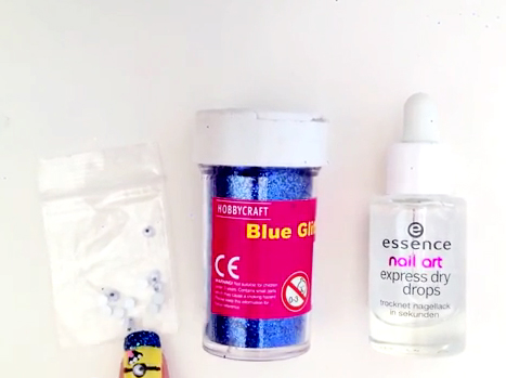 ลายเพ้นท์เล็บ เล็บลายมิเนียน ลายเพ้นท์เล็บ เล็บลายมิเนียน