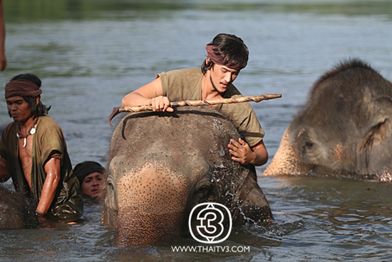 เจมส์ มาร์ เจมส์ มาร์