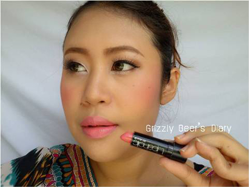 แต่งหน้าไปงานแต่งงาน แต่งหน้าไปงานแต่งงาน