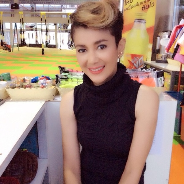 เอ๋ อัจฉรา ทองเทพ เอ๋ อัจฉรา ทองเทพ