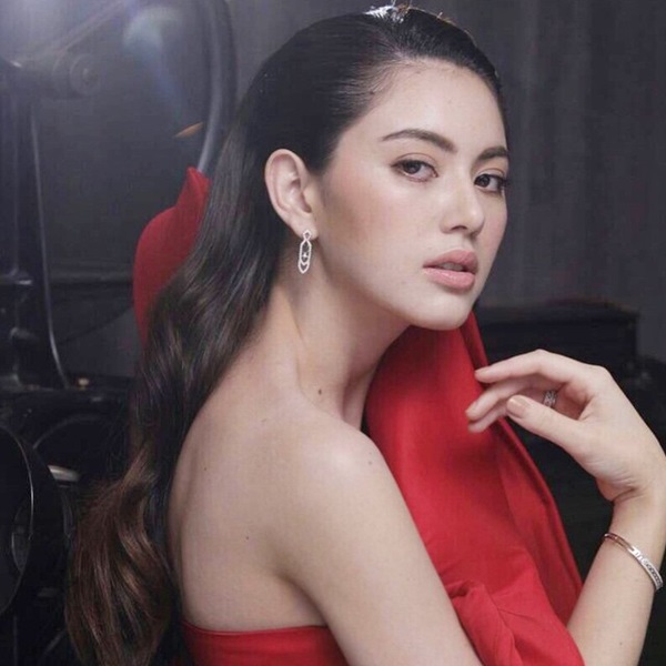 ใหม่ ดาวิกา ใหม่ ดาวิกา