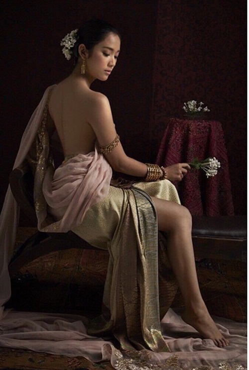 แม็กกี้ อาภา ทุ่มสุดตัว เปลือยจริงโปรโมท แม่เบี้ย แม็กกี้ อาภา ทุ่มสุดตัว เปลือยจริงโปรโมท แม่เบี้ย