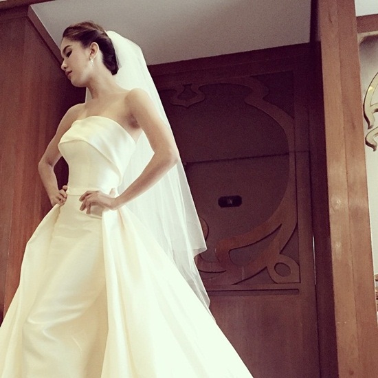 หรือจะมีข่าวดี ? ปู ไปรยา เผยภาพลองชุดเจ้าสาวแล้ว หรือจะมีข่าวดี ? ปู ไปรยา เผยภาพลองชุดเจ้าสาวแล้ว