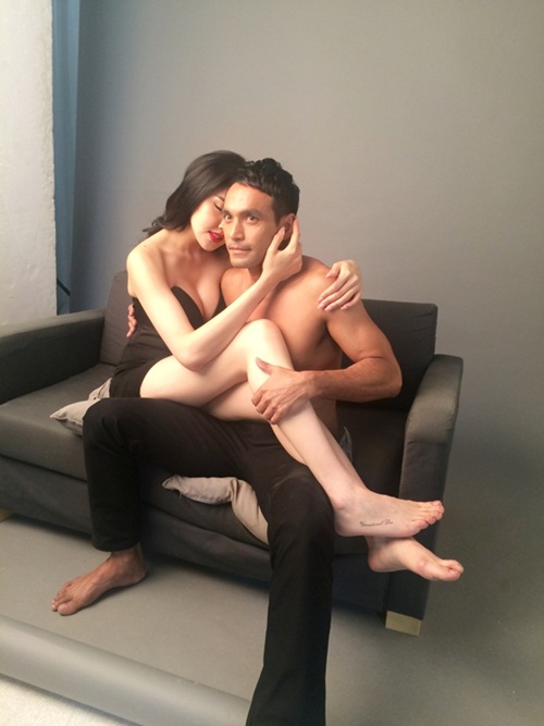 เมฆ วินัย - เก๋ กันยากร เบื้องหลังถ่ายแบบจับนม 18+ เมฆ วินัย - เก๋ กันยากร เบื้องหลังถ่ายแบบจับนม 18+