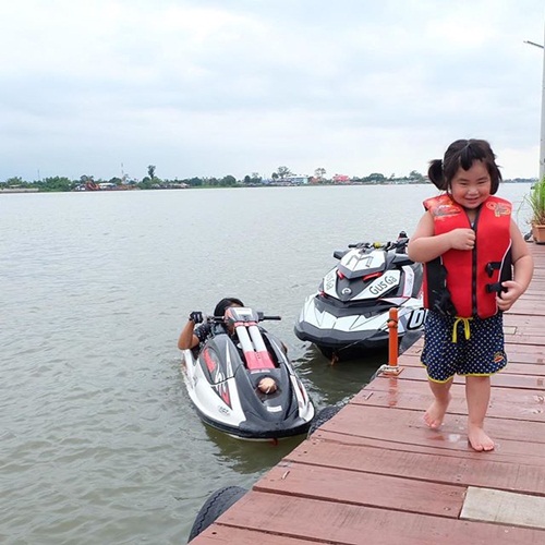 น้องออกัส น้องออก้า โชว์ความน่ารัก ในชุดนางเงือก น้องออกัส น้องออก้า โชว์ความน่ารัก ในชุดนางเงือก