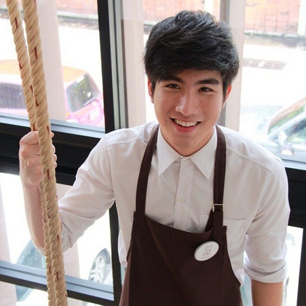 เมฆ จิรกิตติ์ ถาวรวงศ์ เมฆ จิรกิตติ์ ถาวรวงศ์