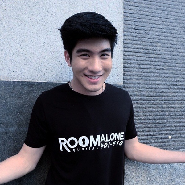 เมฆ จิรกิตติ์ ถาวรวงศ์ เมฆ จิรกิตติ์ ถาวรวงศ์