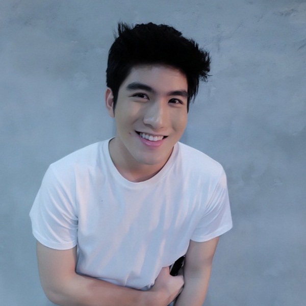 เมฆ จิรกิตติ์ ถาวรวงศ์ เมฆ จิรกิตติ์ ถาวรวงศ์