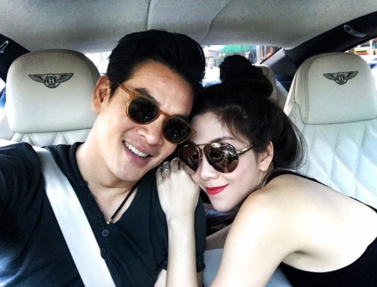 ชาคริต แย้มนาม ชาคริต แย้มนาม