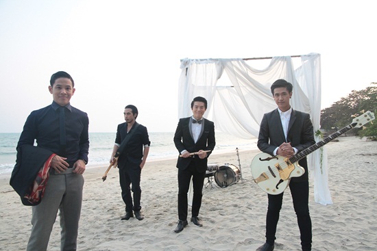 เพลงไทยสุดฮอต ประจำปี 2558 เพลงไทยสุดฮอต ประจำปี 2558