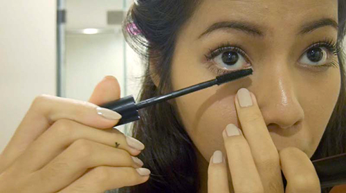 ผิวแทนแต่งปากแดงยังไงให้สวย ผิวแทนแต่งปากแดงยังไงให้สวย