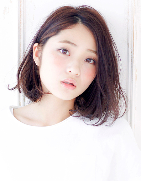 ทรงผมสั้นสําหรับคนหน้าใหญ่ ทรงผมสั้นสําหรับคนหน้าใหญ่