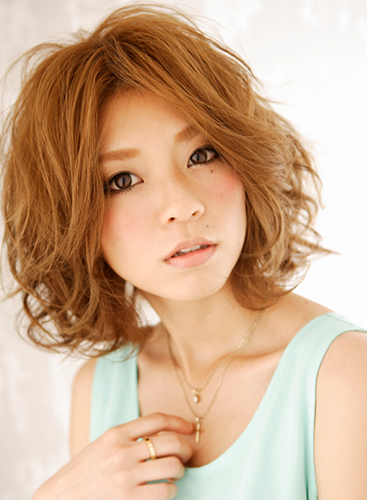 ทรงผมดัดสั้น ทรงผมดัดสั้น