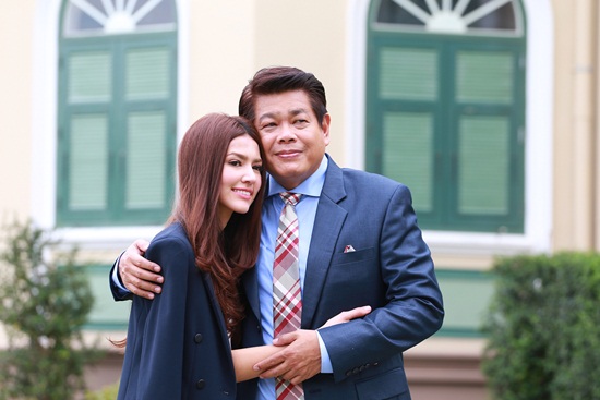 พลับพลึงสีชมพู พลับพลึงสีชมพู