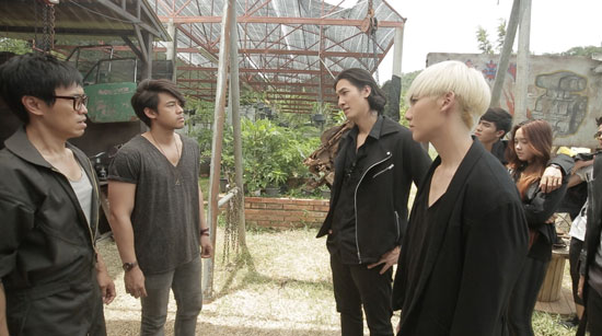 ซิ่งรักทะลุมิติ ซิ่งรักทะลุมิติ