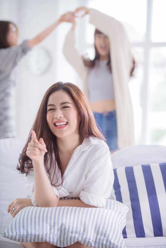 เฟย์ ฟาง แก้ว MV เพลง รักอย่าบ่น เฟย์ ฟาง แก้ว MV เพลง รักอย่าบ่น