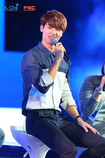 Kang Min Hyuk Kang Min Hyuk