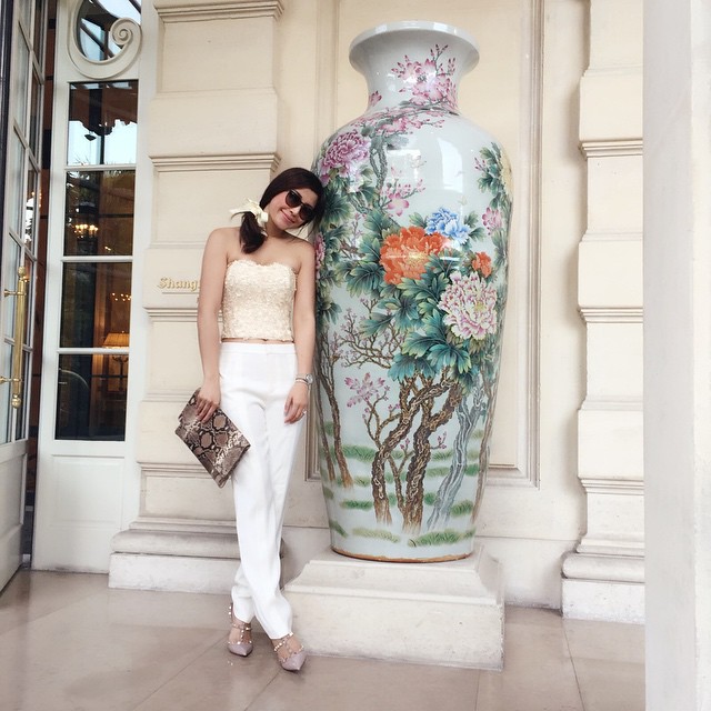 เอมมี่ มรกต ไฮโซเจมส์ เอมมี่ มรกต ไฮโซเจมส์