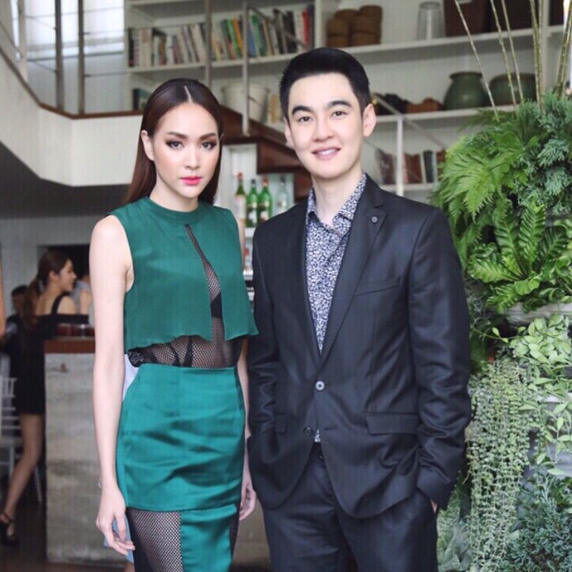 โฟร์ ศัลยกรรม โฟร์ ศัลยกรรม