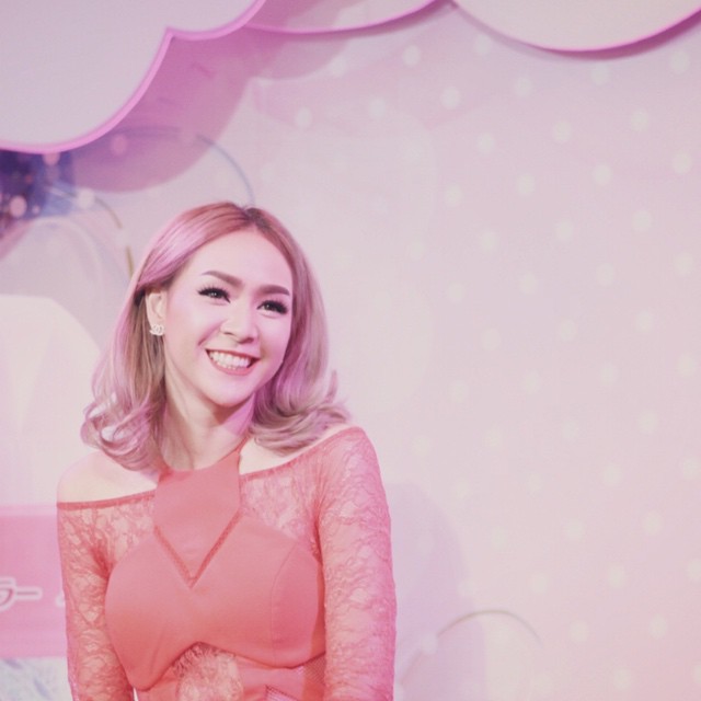 โฟร์ ศัลยกรรม โฟร์ ศัลยกรรม