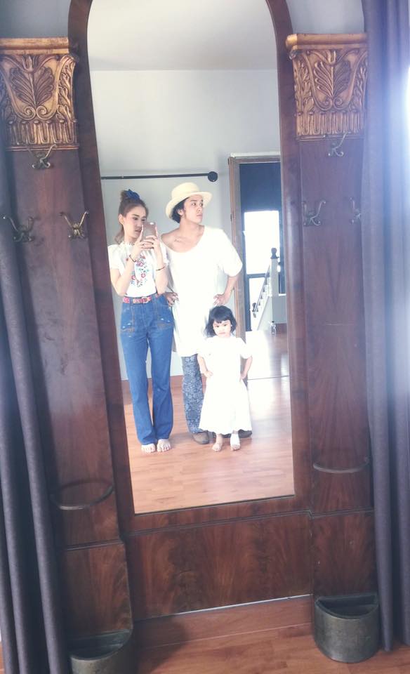 แอมมี่ The Bottom Blues แอมมี่ The Bottom Blues