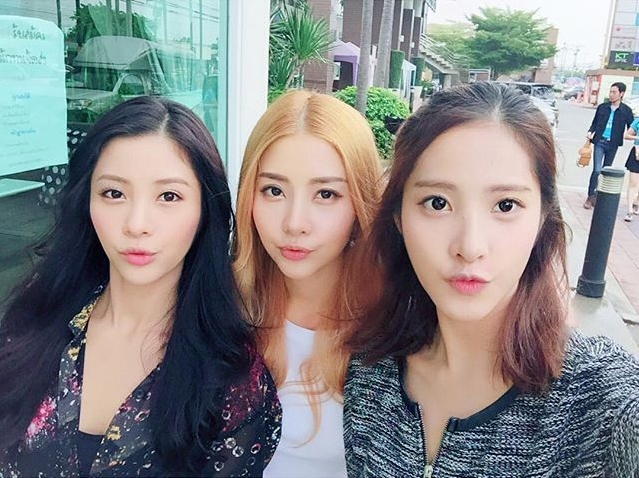 เนย แจม พิกเล็ต ก่อนเข้าวงการ เนย แจม พิกเล็ต ก่อนเข้าวงการ