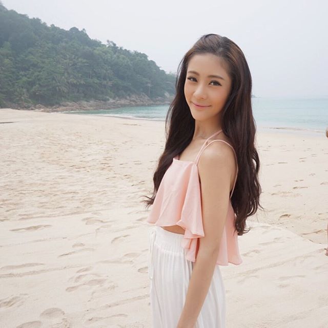 เนย แจม พิกเล็ต ก่อนเข้าวงการ เนย แจม พิกเล็ต ก่อนเข้าวงการ