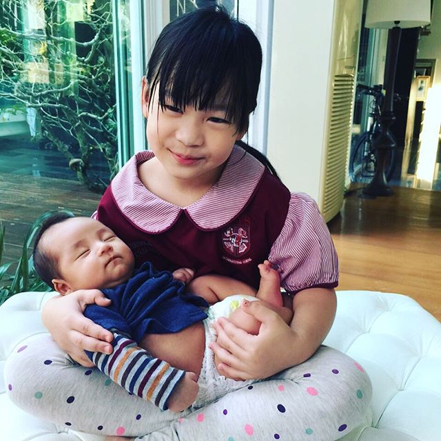 น้องออกู๊ด ลูกเปิ้ล นาคร น้องออกู๊ด ลูกเปิ้ล นาคร