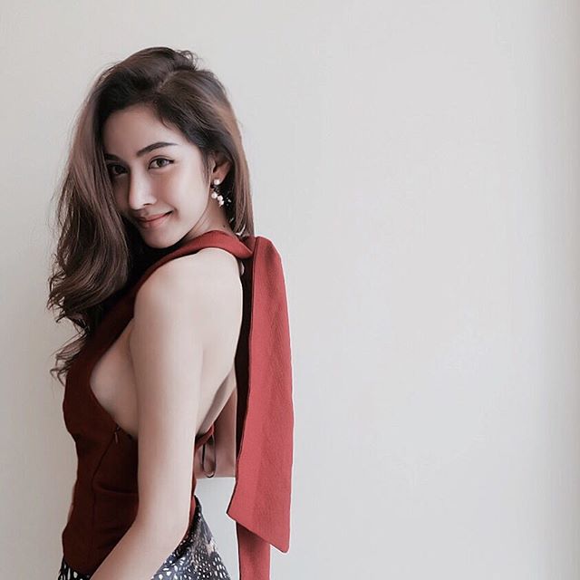 หลิงหลิง สาวประเภทอสองชาวลาว หลิงหลิง สาวประเภทอสองชาวลาว