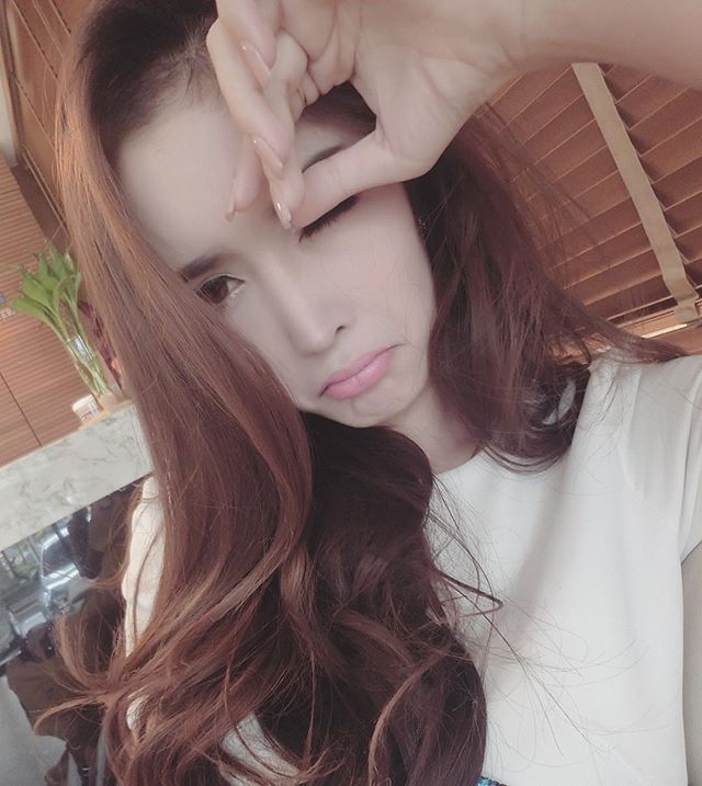 หลิงหลิง สาวประเภทอสองชาวลาว หลิงหลิง สาวประเภทอสองชาวลาว