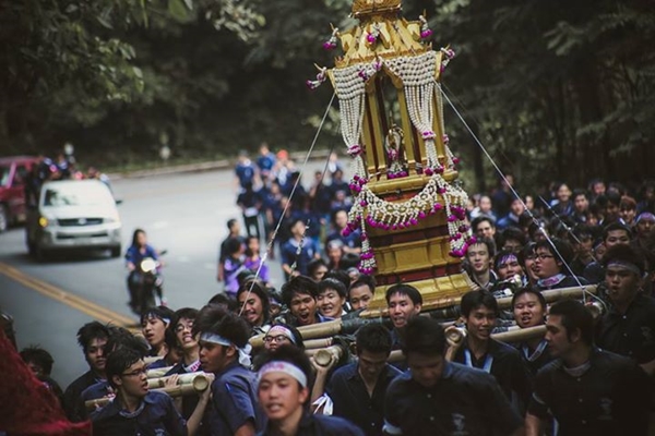 รับน้องขึ้นดอย มช. รับน้องขึ้นดอย มช.