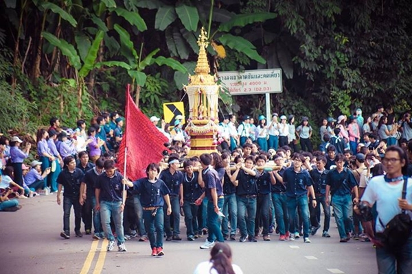 รับน้องขึ้นดอย มช. รับน้องขึ้นดอย มช.