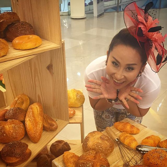 ลาล่า แฟนฝรั่ง ลาล่า แฟนฝรั่ง