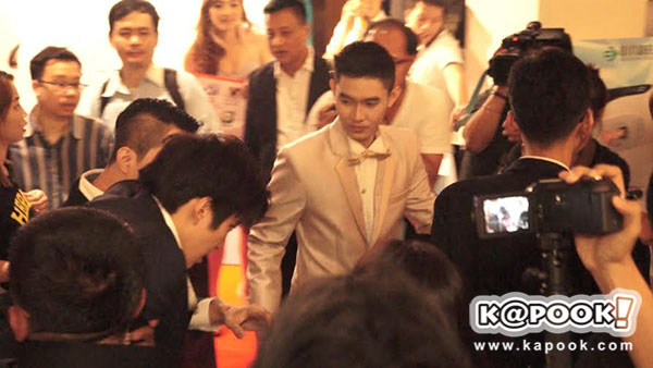 ไมค์ พิรัช ไมค์ พิรัช