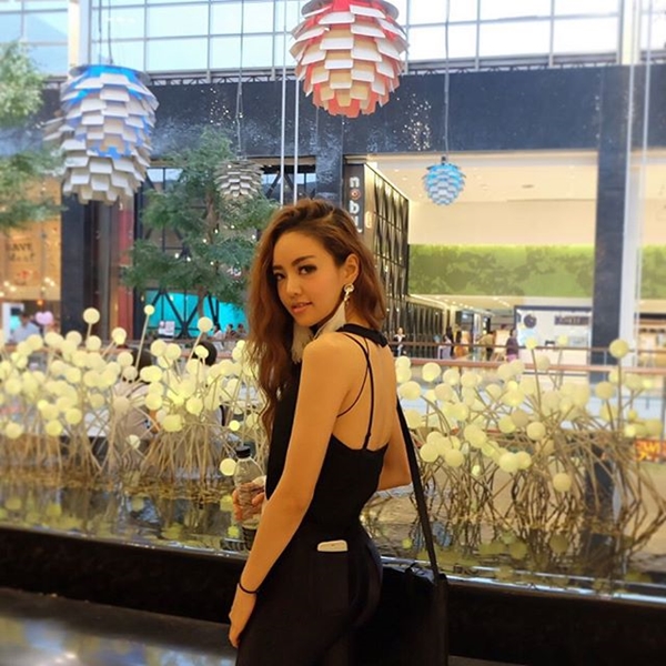 แนนนี่ เกิร์ลลี่ เบอร์รี่ แนนนี่ เกิร์ลลี่ เบอร์รี่