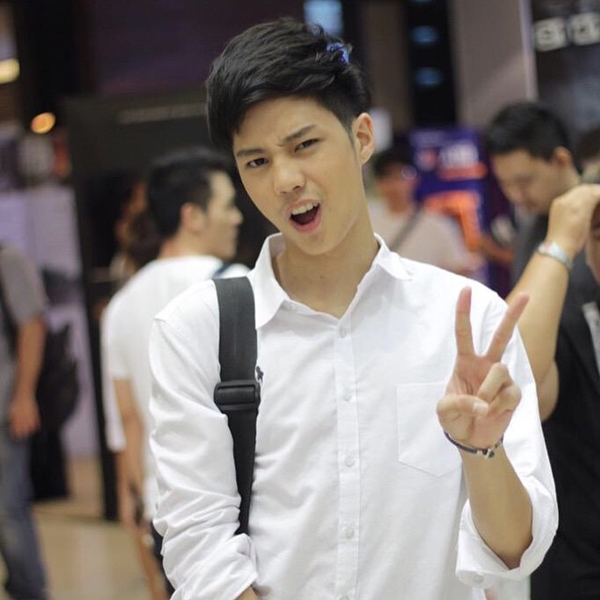 แบงค์ ธิติ แบงค์ ธิติ