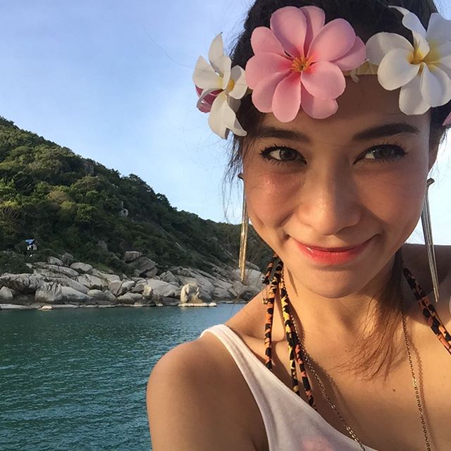 พลอย เฌอมาลย์ พลอย เฌอมาลย์