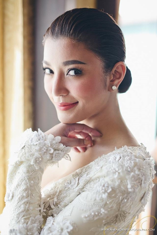 งานแต่ง เอมมี่ มรกรต-ไฮโซเจมส์ จิรายุทธ งานแต่ง เอมมี่ มรกรต-ไฮโซเจมส์ จิรายุทธ