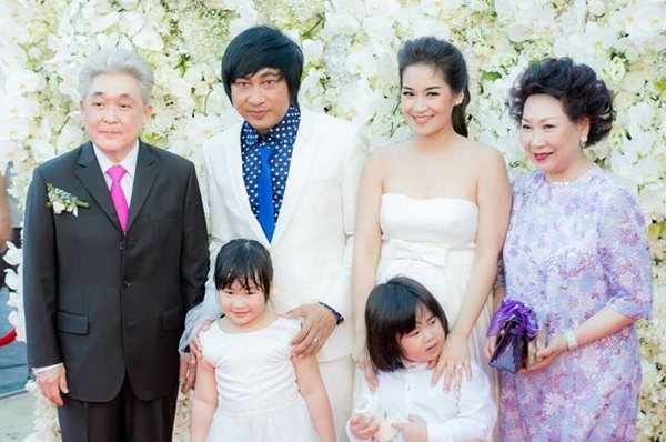 งานแต่ง เปิ้ล นาคร-จูน กษมา งานแต่ง เปิ้ล นาคร-จูน กษมา