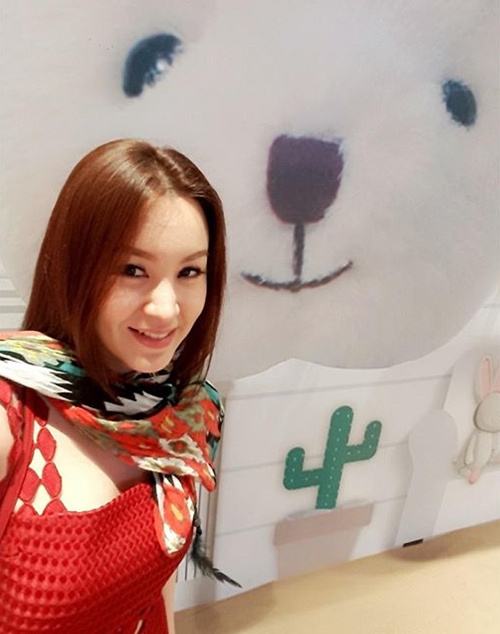 แอนนิต้า ศรุชา พงศ์ทรงกุล แอนนิต้า ศรุชา พงศ์ทรงกุล