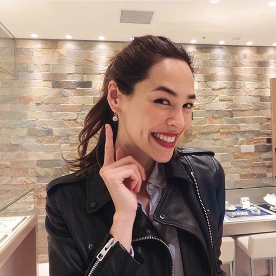 เรนาตะ เอมิ นางแบบโฆษณารีเจนซี่ เรนาตะ เอมิ นางแบบโฆษณารีเจนซี่