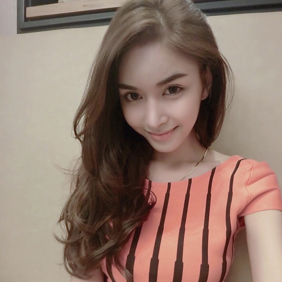 หลิงหลิง ปิยะดา หลิงหลิง ปิยะดา