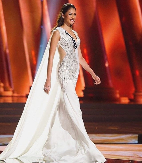 แนท อนิพรณ์ เฉลิมบูรณะวงศ์ แนท อนิพรณ์ เฉลิมบูรณะวงศ์