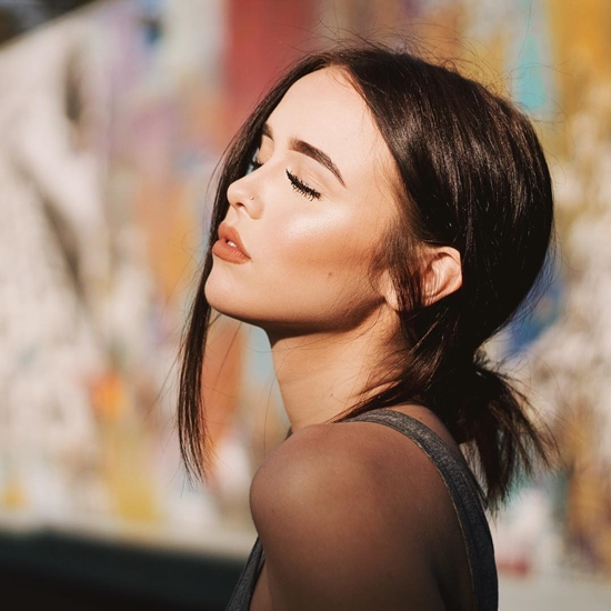 อาคาเซีย บรินลีย์ เน็ตไอดอลอเมริกัน อาคาเซีย บรินลีย์ เน็ตไอดอลอเมริกัน