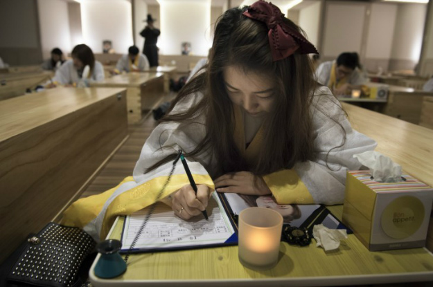 ศูนย์บำบัดนอนในโลงศพเผชิญหน้าความตาย ศูนย์บำบัดนอนในโลงศพเผชิญหน้าความตาย